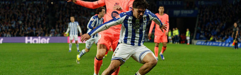 西甲争议判罚再掀波澜：埃切维里对孔德犯规引发裁判委员会热议