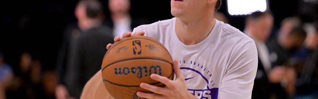 富保罗播客引发湖人内乱 詹姆斯在借他逼走里夫斯？