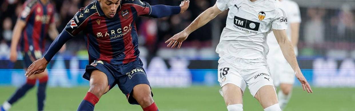 2-0，昔日曼联天才闪耀西甲：锋芒毕露助力瓦伦西亚终结三连败