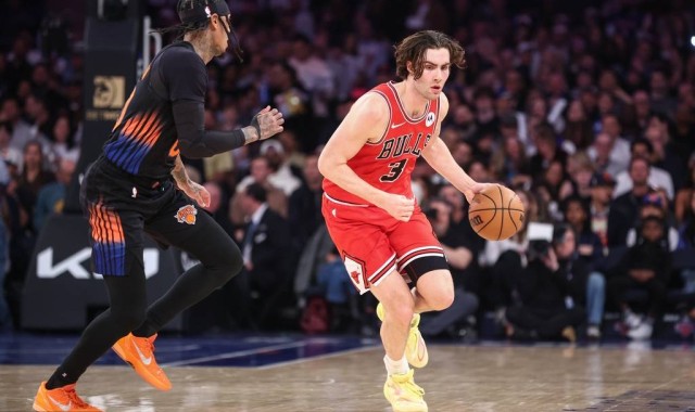 阿奴诺比31分布伦森17分+10 尼克斯40分大胜送公牛6连败