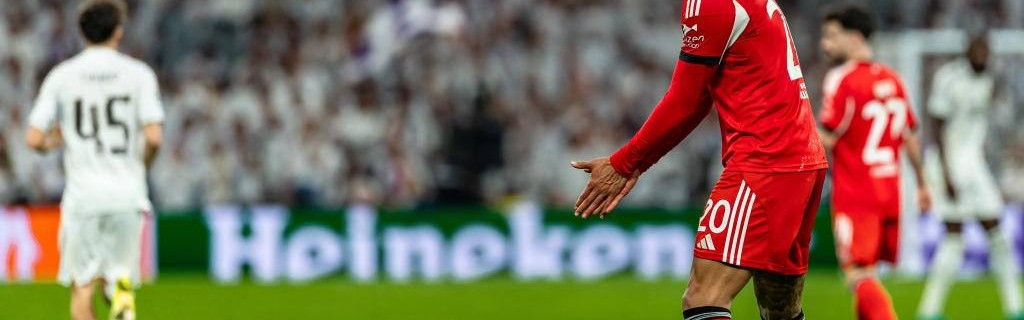 本菲卡球员向维尼修斯要球衣，球迷怒喷：滚出去！尊重本菲卡