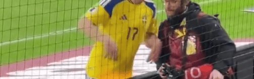 名场面！阿森纳锋霸完成万人大合影