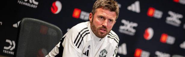 一夜巨变！曼联新帅名单曝光，欧冠争夺再添变数