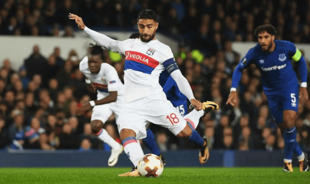 南北法甲对决，黑马里昂迎击稳进里尔